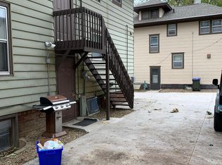 332 N Van Buren St, Iowa City, IA 52245