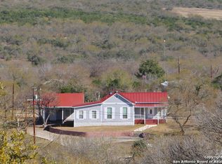 1122 County Road 4511, Hondo, TX 78861