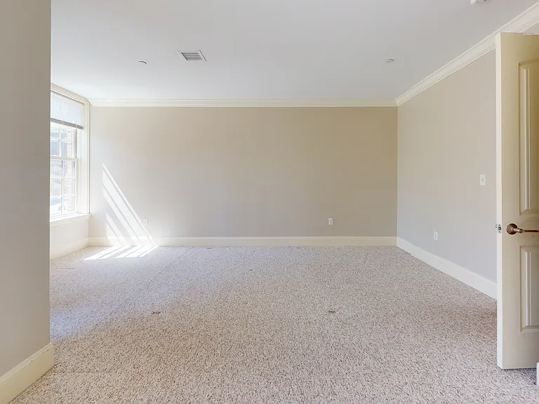 286 Main St #208 — Photo 9