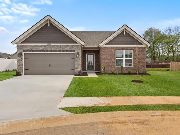 2794 Brahman Cir, Bowling Green, KY 42104