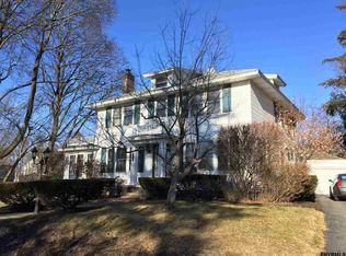 1101 Athol Rd, Schenectady, NY 12308