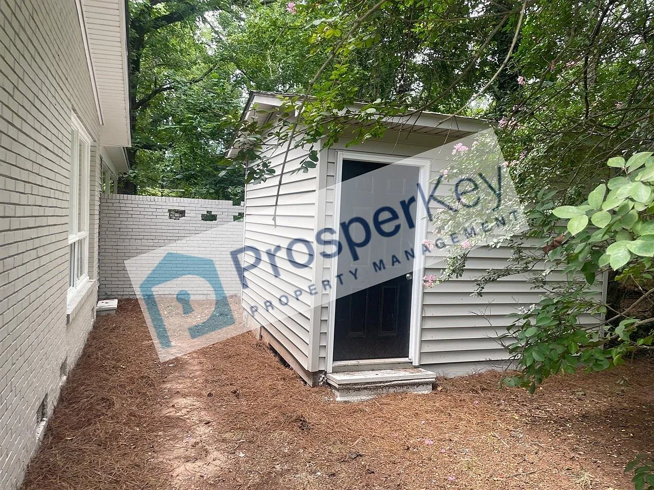 846 Cone Rd — Photo 4