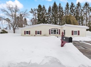 11 Austin Dr, Dover, NH 03820