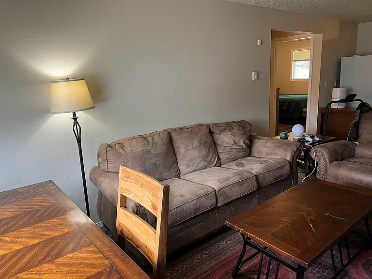 2515 Mitchell Ave NE #1 — Photo 4