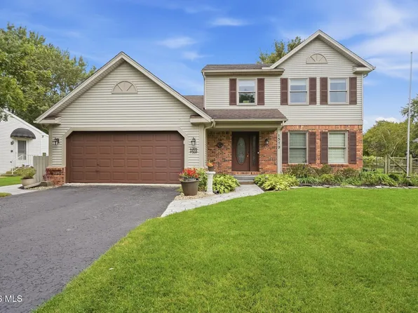 1579 Rosewood Dr, Bowling Green, OH 43402