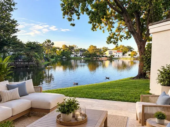 3010 Lakewood Ln #319, Hollywood, FL 33021
