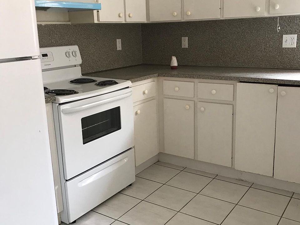 2nd image of 7732 W 30th Ln