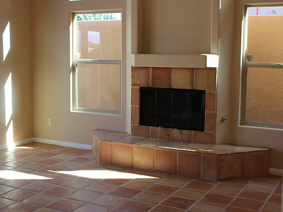 4th image of 54303 Avenida Juarez