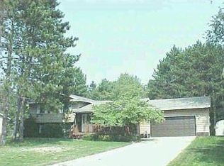 5112 Pine Ridge St, Muskegon, MI 49441