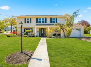 11 Briar Hills Cir, Springfield Twp., NJ 07081