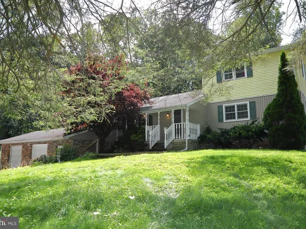 2858 Glen Allen School Rd, Felton, PA 17322