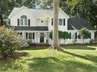 12 Southfield Dr, Greenville, SC 29607