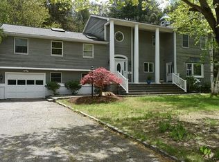 290 Tahmore Dr, Fairfield, CT 06825