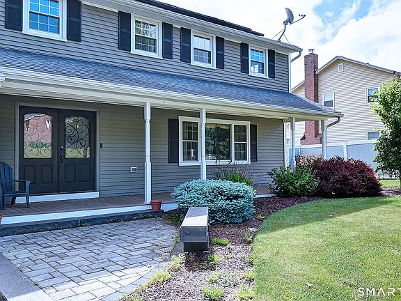 3rd image of 410 Westwood Hill