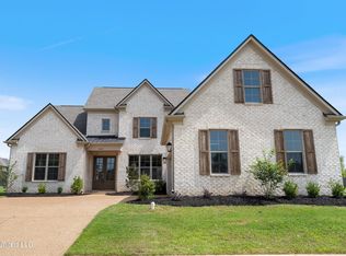 8050 Old Addison Dr, Olive Branch, MS 38654