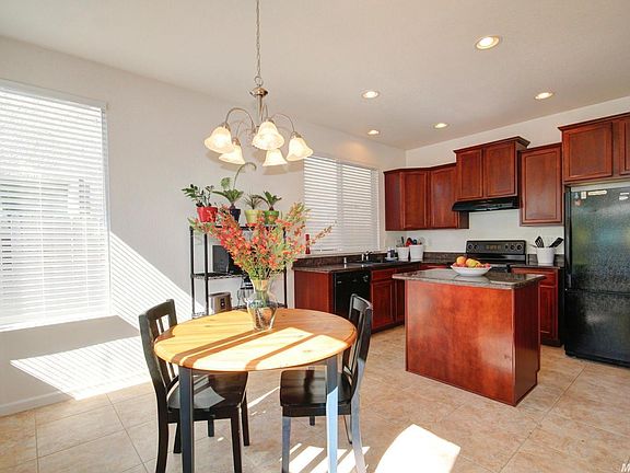 3rd image of 2517 Chesapeake Bay Cir