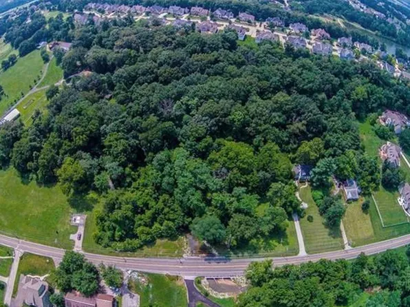 13031 W Watson Rd, Saint Louis, MO 63127