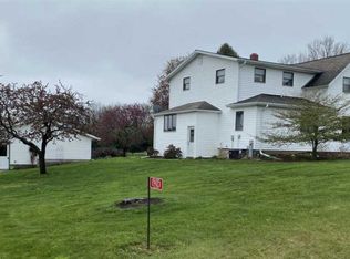 E9123 Golf Club Rd, Clintonville, WI 54929