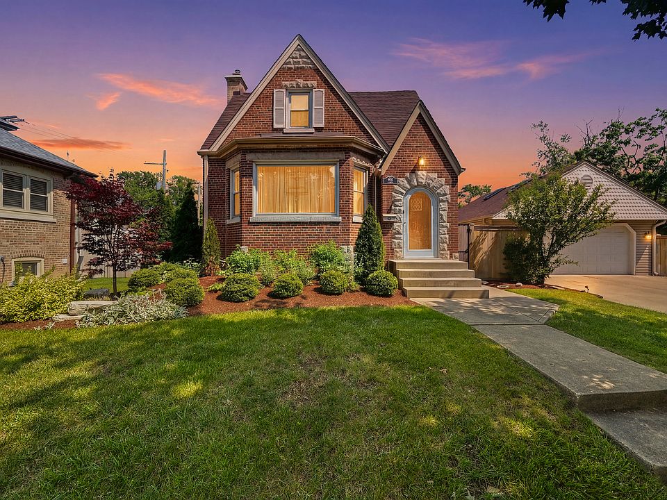 1st image of 6653 N Oketo Ave