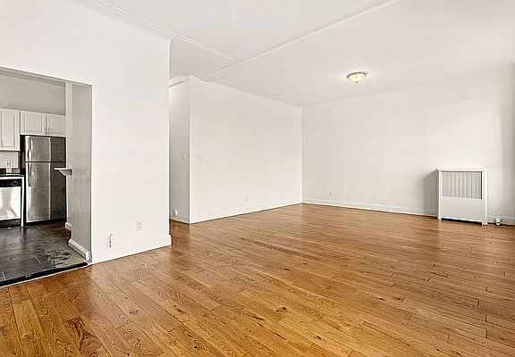 4th image of 68 Montague St APT 6F