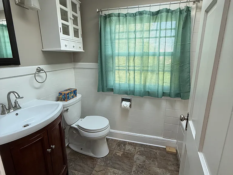 Peyton Pl — Photo 10