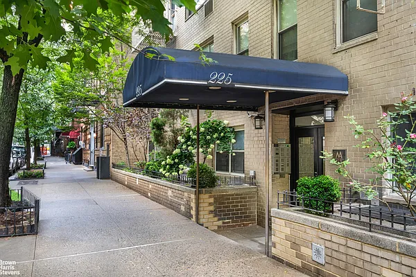 Sold by Brown Harris Stevens | media 6