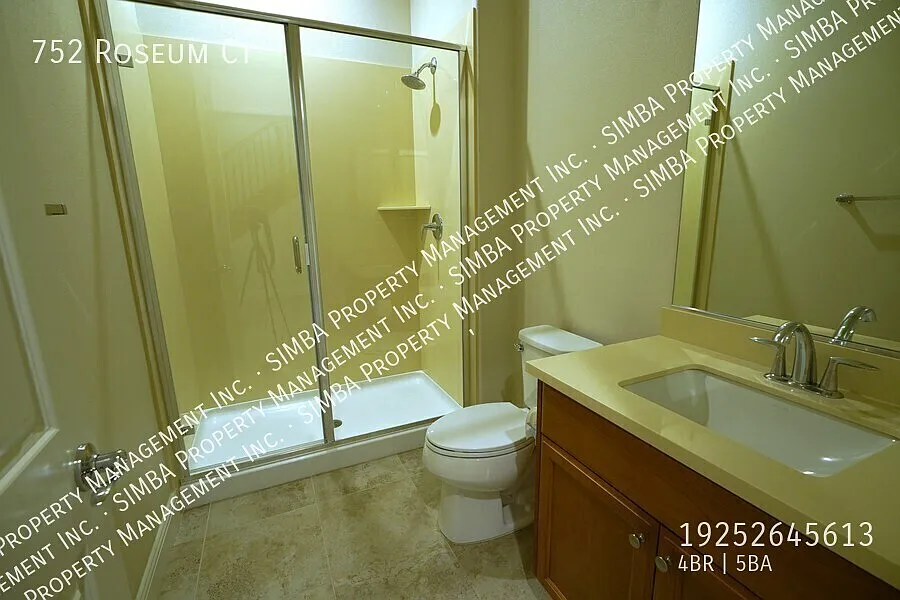 Roseum Ct — Photo 4