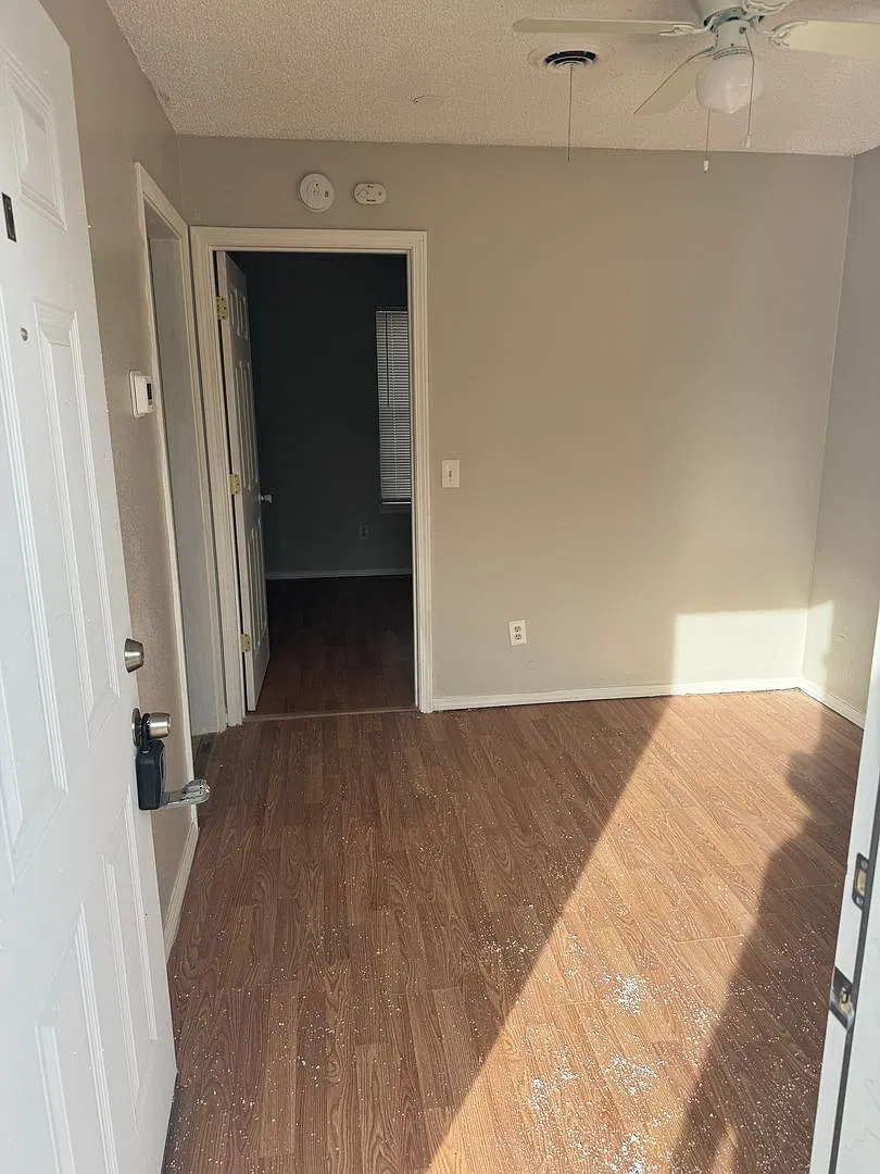 1 bed, 450 sqft, $795 — Photo 3