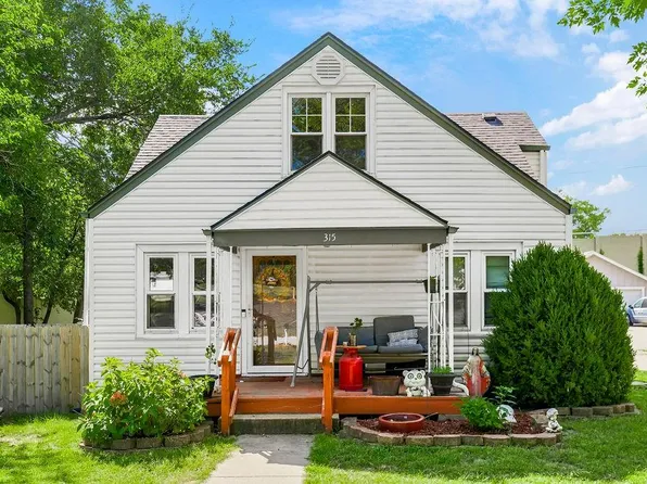 315 E Longfellow St, Kansas City, MO 64119