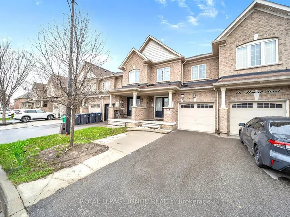 14 Hoover Rd, Brampton, ON L7A 4L2
