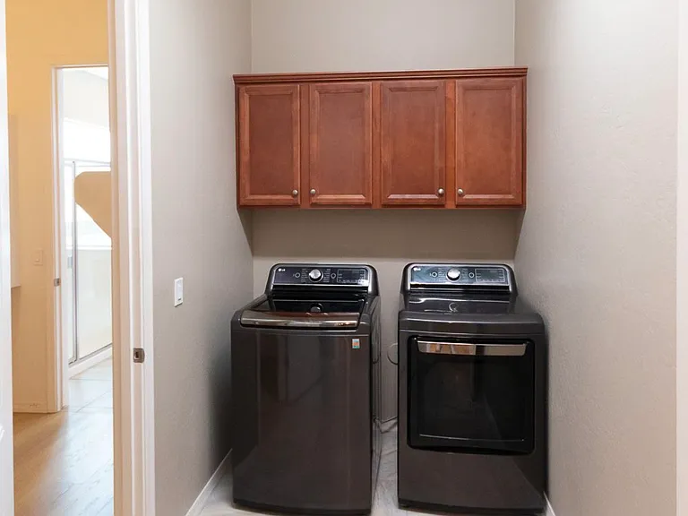 10317 E Catalyst Ave — Photo 30