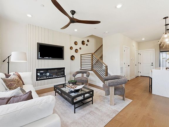 5th image of 996 Nettle Ln
