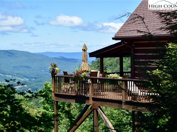 212 Goat Mountain Road, Zionville, NC 28698