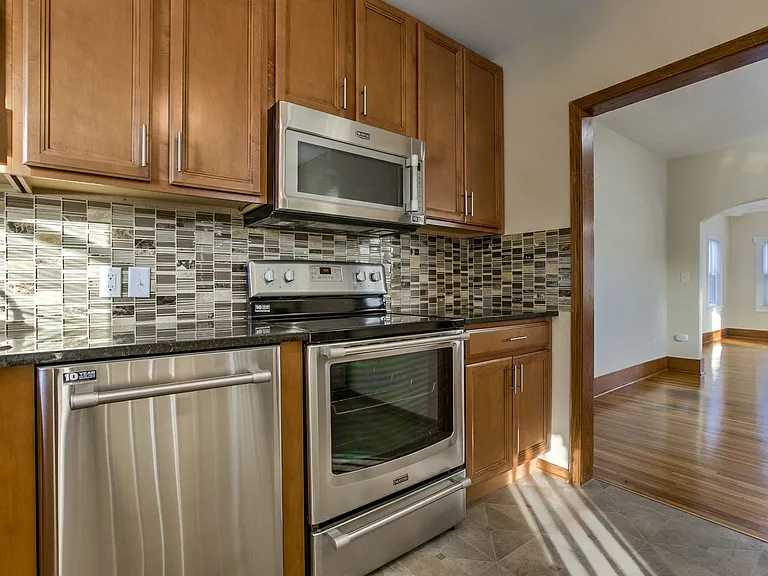 4859 Calvert St — Photo 15