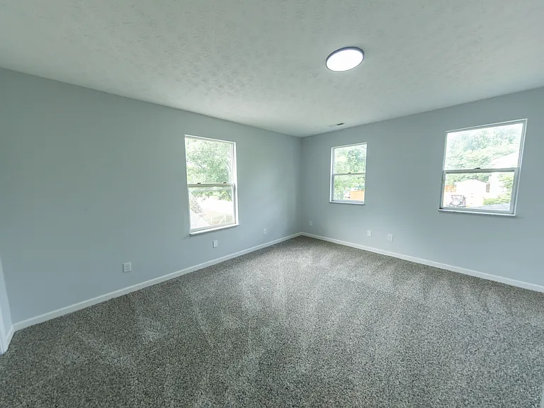 512 N Warren Ave — Photo 29