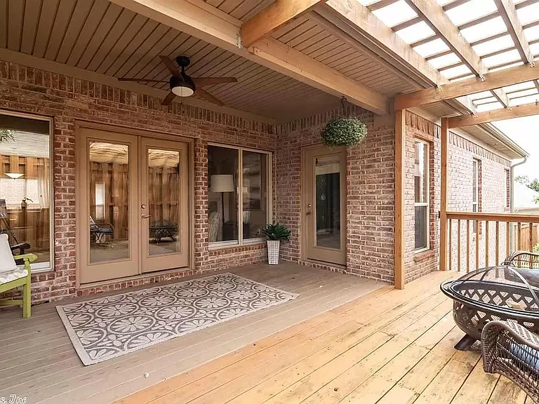 20 Bristol Ct — Photo 34