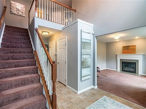 2nd image of 8058 Maureen Dr