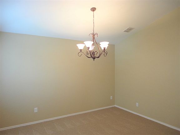 5th image of 3901 Hawkins Dr