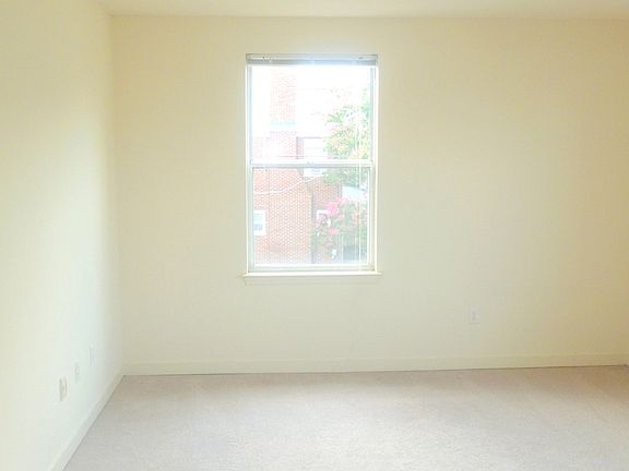3rd image of 324 13th St NW APT 6