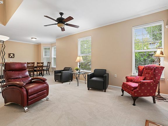 4th image of 810 Springtree Ln