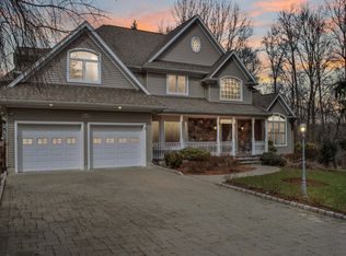 46 Woodland Rd, Montvale, NJ 07645