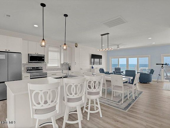 5th image of 1172 New River Inlet Rd