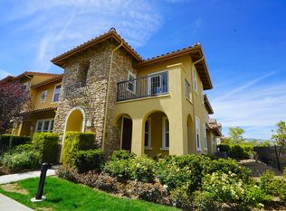 28556 Herrera St, Santa Clarita, CA 91354
