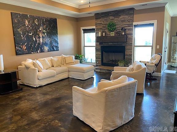 2nd image of 4893 Darr Hill Rd