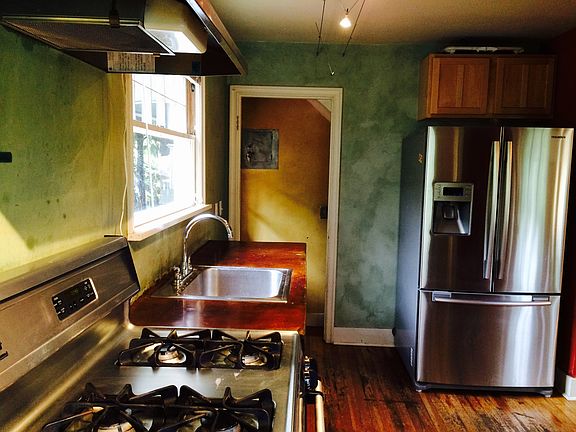 Granite countertops and stainless appliances