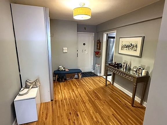 5th image of 2553 E 7th St APT 1D