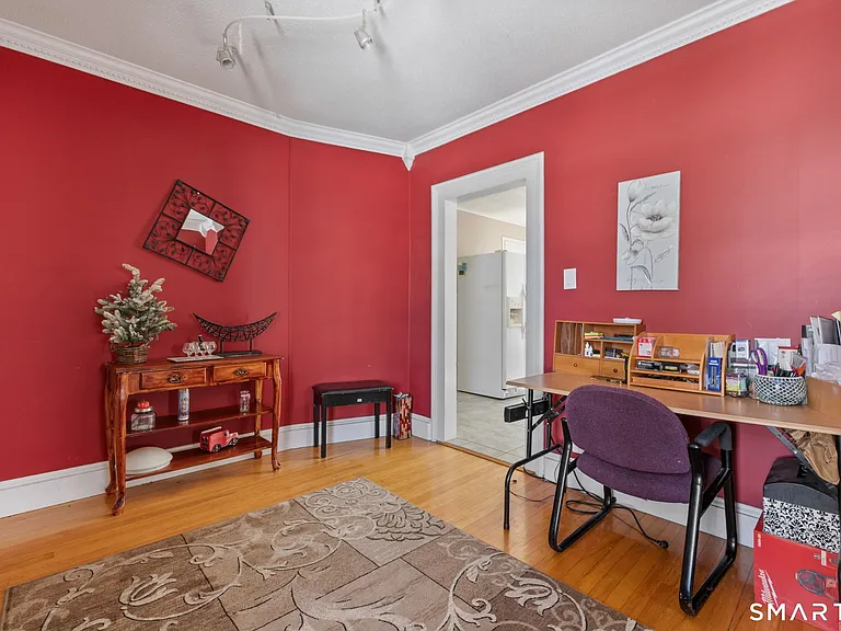 27 Windsor Ave #2 — Photo 8