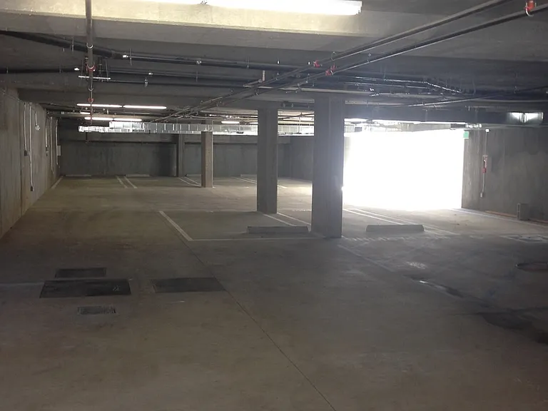 Sylvan St. Apartments_ 14639 Rentals — Photo 11