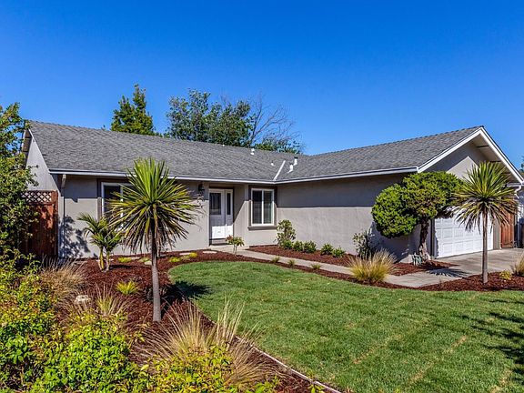 2nd image of 594 Edelweiss Dr
