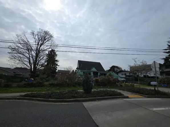 1314 E 40th St, Tacoma, WA 98404